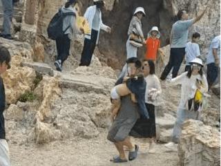 事发蓬莱：一女孩景区突发疾病，海上快艇疾驰为送医“抢时间”