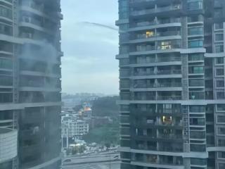 广州当地正为隔空救火好邻居申报“见义勇为”称号