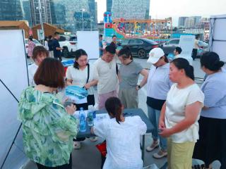 廊坊举办重点企业人才招聘暨人才夜市交流活动