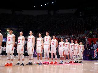 2025男篮亚洲杯中国队战胜韩国队，时隔10年再进四强