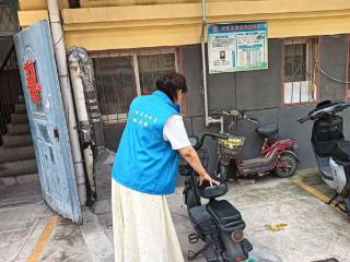 济阳街道南门社区开展非机动车专项整治行动