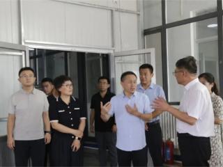 滨州市邮政管理局刘新力一行到无棣县车王镇调研