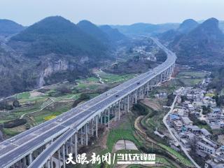 企业半年报｜贵州高速集团：项目通车、营收增长、改革深化交出亮眼 “成绩单”