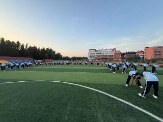 莒南县汀水中学：家校携手促锻炼，假期运动不“躺平”