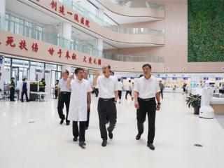 滨州市人大常委会副主任王方正到市人民医院走访慰问