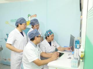 一个“不合理的请求”，牵出烟台祖孙三代暖心看牙故事