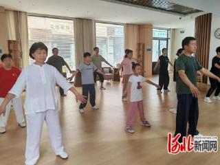 石家庄高新区主语城社区开展“健康八段锦 活力进社区”活动