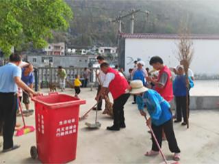 “给乡亲们一个精神焕发的村庄”系列报道之二｜红落万村变美记
