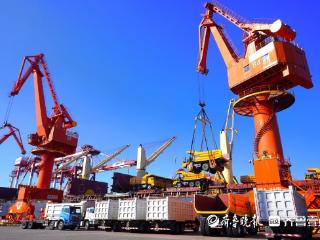 中国制造加速出海，山东港口青岛港前7月出口商品车同比增23%
