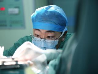青岛心血管病医院心外科：毫厘间守护生命微光