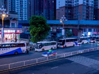 2元直达！贵阳东站⇋花果园公交快线正式开通