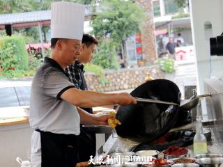 一年创收2000万元，这个村藏不住了
