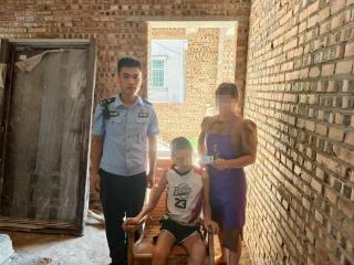 鄱阳县公安局饶埠派出所：上门办证解民忧 贴心服务暖民心