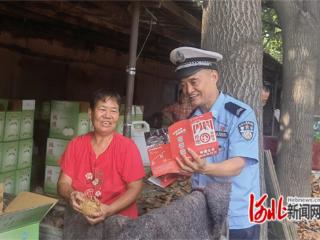 晋州：守护果农平安路 交警护航“甜”心头