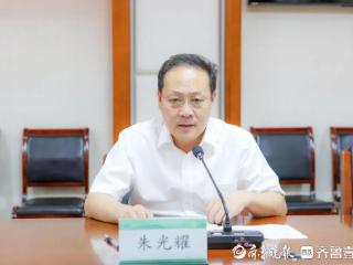 滕州市中心人民医院举行2025年职工子女高考录取生座谈会