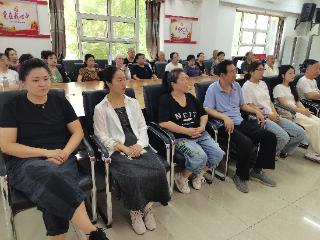 长春市金色欧城社区党支部开展“银幕追忆烽火路 初心砥砺新征程”活动