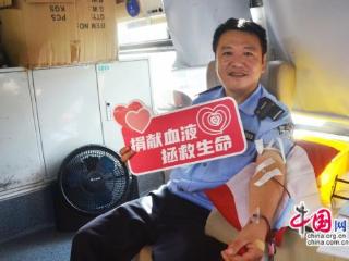 永川：公安“热血”相助 用爱心守护生命