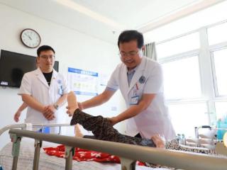 1小时精准置换！淄博医疗团队挑战“超高风险”骨折手术