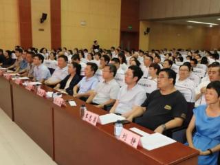 致敬生命守护者| 文登区人民医院医共体举办医师节庆祝大会