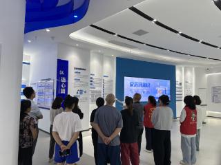 筑牢金融风险防线 贵州银行法院街支行开展反洗钱宣教活动