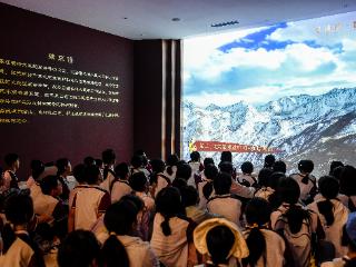 骆雪娇 姜仕贵：推动红色文化从“历史记忆”转化为“现实指引”