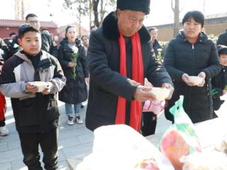 我们的抗战｜军民情深：一碗饺子的牵挂与八十年的守望