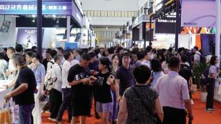 从工业端到消费端 智能机器人加速融入生活