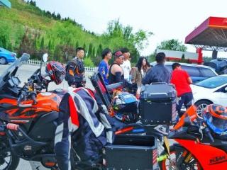 “美食 + 骑行”跨界联动光翼机车俱乐部京唐往返解锁周末新玩法