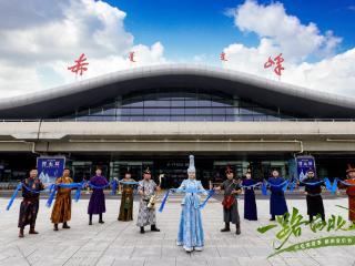 平安人寿上海分公司举办“享平安”客户权益发布会