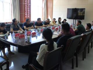 青年路街道召开社区服务项目合作交流会