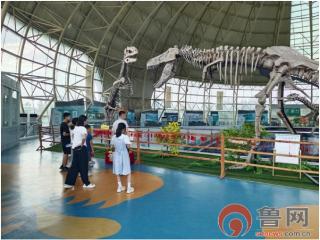 【我在文明实践中心过暑假】全环境立德树人 胶州市开展“穿越亿年时光 探秘恐龙王国”研学活动