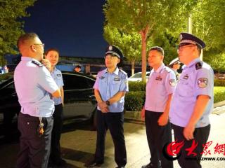 严查“飙车炸街” 守护夏夜安宁 鲁西新区公安分局联合菏泽交警直属一大队开展专项整治行动
