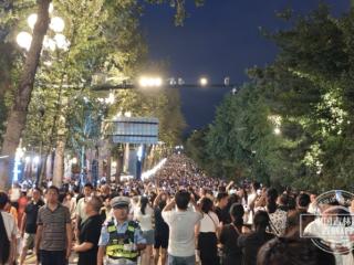 该说不说，新民大街今晚让人意犹未尽！