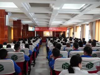 以案释法+头盔教学！菏泽交警直属一大队交通安全进企业为100余名员工送安全