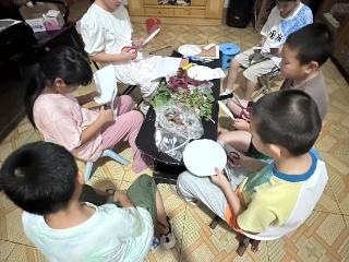 树叶“童”画 拥抱夏天 ——济南高新区航空小学四年级二班拼搏小队的暑假梦想同“萌”