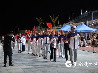 贵州村马联赛：三都夏夜的速度狂欢与文化交融