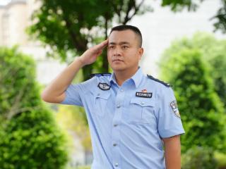 封维耀：一亩菜田破冰，跨越山巅奔赴