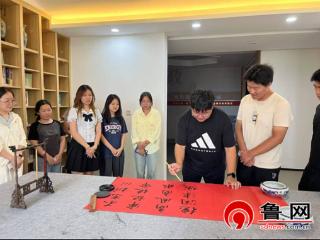 【社会主义核心价值观“五融入”】德州市宁津县津城街道津东社区开展“翰墨飘香 文韵悠扬”书法活动