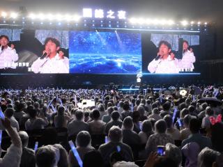 满满“回忆杀” 2万余名乐迷共赴青春之约 2025“大美岱岳·青春之城”演唱会第五季在岱岳区开演
