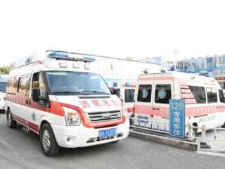 济南市三院与死神赛跑，成功挽救外籍游客生命