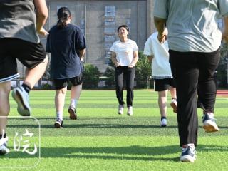 亳州一中学体质增强训练营效果好：有“小胖墩”暑假瘦20斤