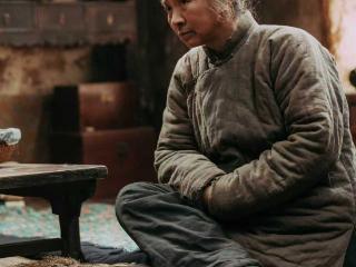 演配角40多年，因“大脚娘”出圈！ 迟蓬：不管演啥都要脚踏实地