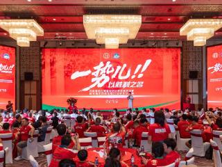晋级决赛+31周年庆 这场火爆足球圈的盛典让人热泪盈眶