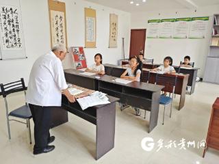 一支毛笔绘盛夏！汇川新黔社区暑期书法课，书写传统文化新章