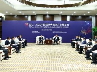 李炳军会见比亚迪执行副总裁、弗迪电池公司董事长何龙一行