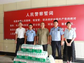 济南市五院组织到公安消防部门开展“夏送清凉”慰问活动
