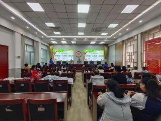 平阴县民政局、慈善总会联合博爱居家服务中心开展了 “新学期・心相伴・新征程” 主题活动