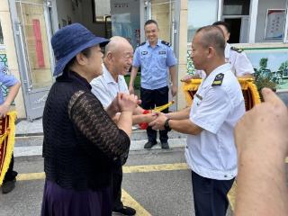 擦亮文明窗口｜崂山区：公交驾驶员拾金不昧 7500元救命钱半月后终归原主