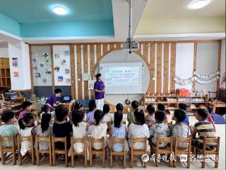 给孩子一个“七彩假期”，“七色花”志愿服务队开展社会实践活动