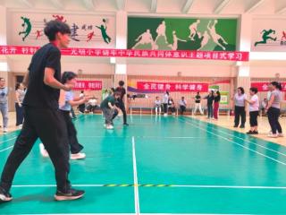 社区运动会开赛 汗水“浇灌”邻里情
